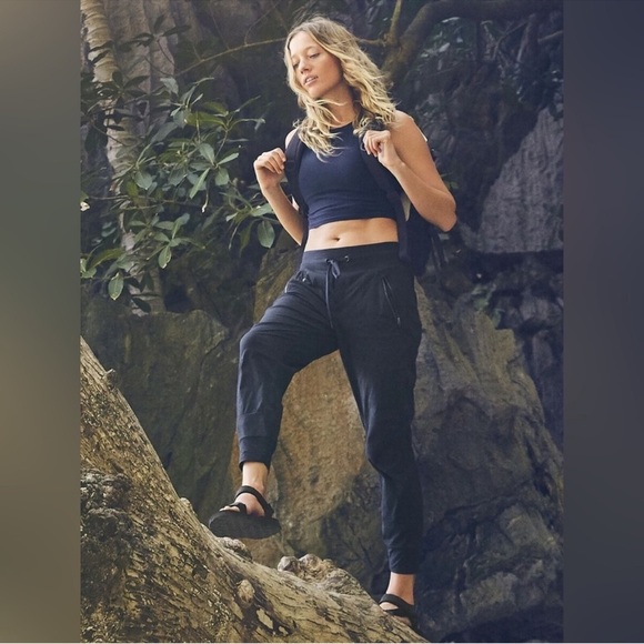 Athleta Trekkie North Jogger - Picture 1 of 10